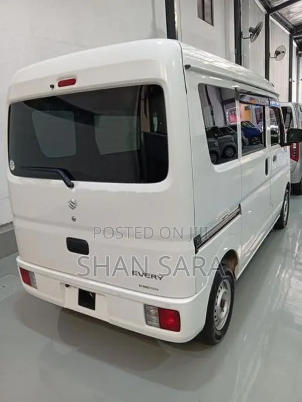 Suzuki Every 2024
