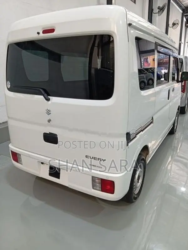 Suzuki Every 2024