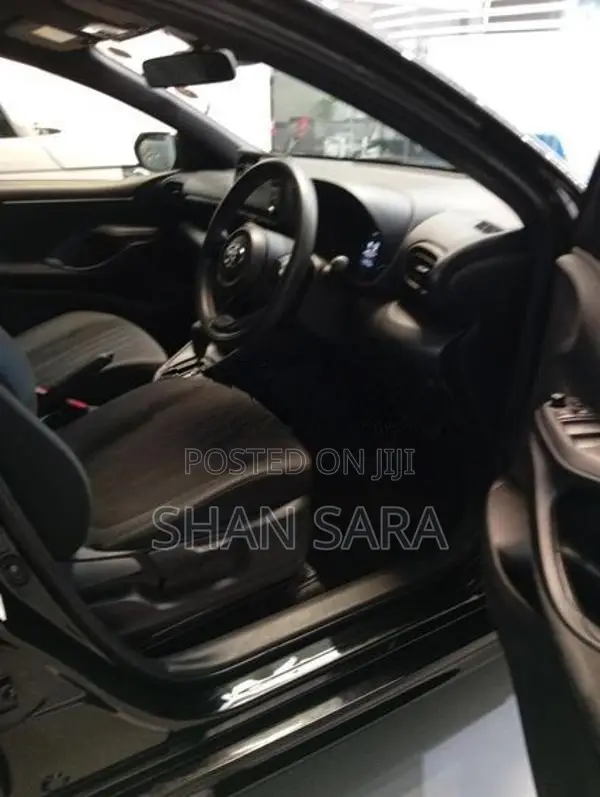 Toyota Yaris x limited 2024