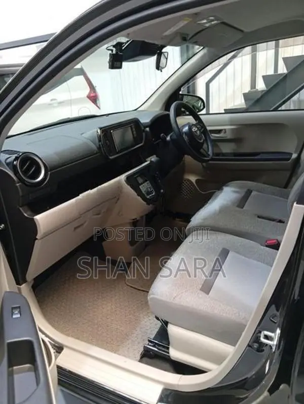 Toyota Passo x 2023