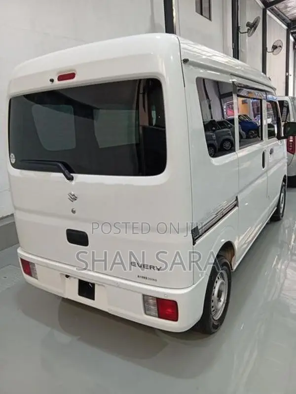 Suzuki Every 2024