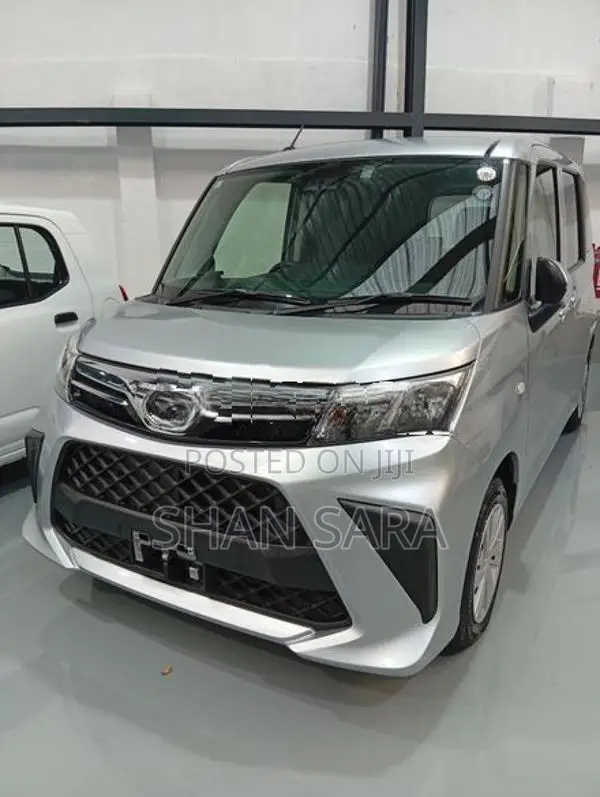 Toyota Roomy x 2023