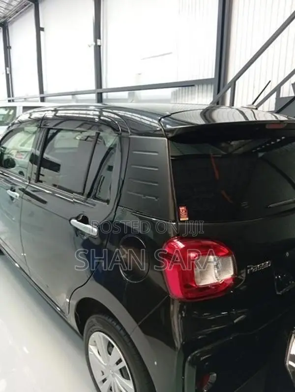 Toyota Passo x 2023