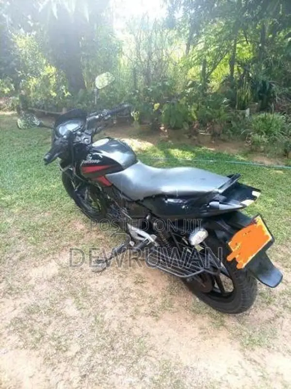Bajaj Pulsar 150 2011