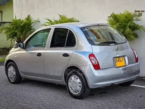 Nissan March AK12 2007