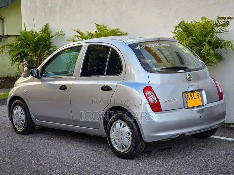 Nissan March AK12 2007