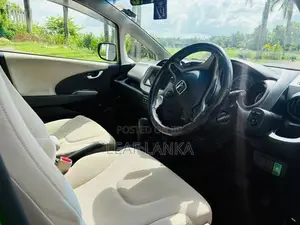 Honda Fit GP1 2012