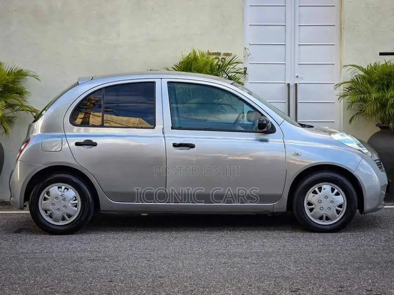 Nissan March AK12 2007