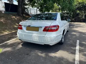 Mercedes Benz E200 2012