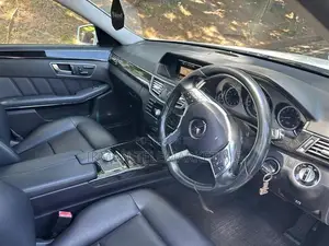Mercedes Benz E200 2012