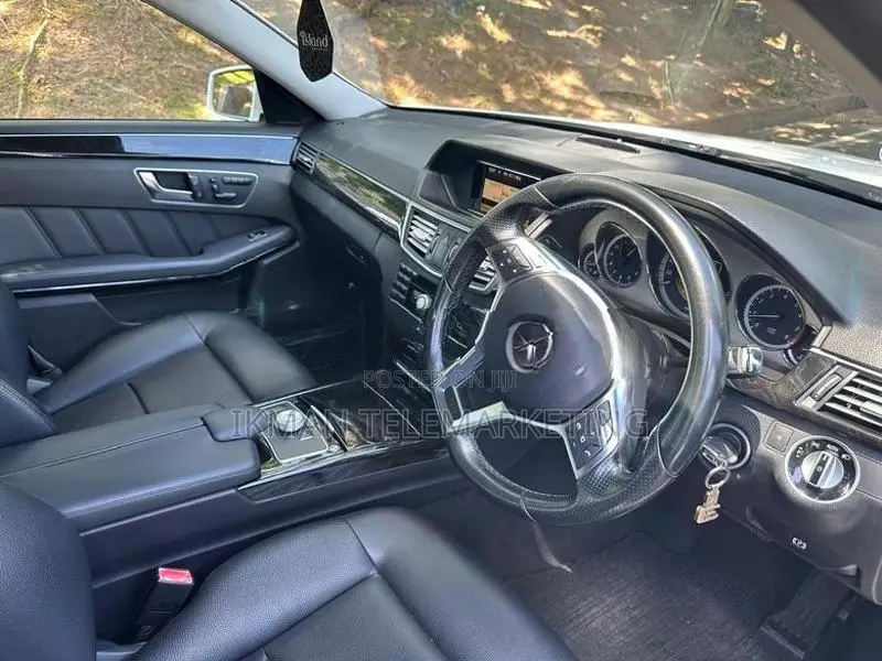 Mercedes Benz E200 2012