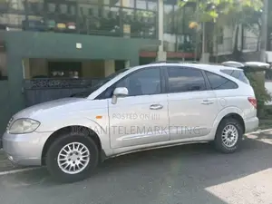 Ssang Yong STAVIC 2014