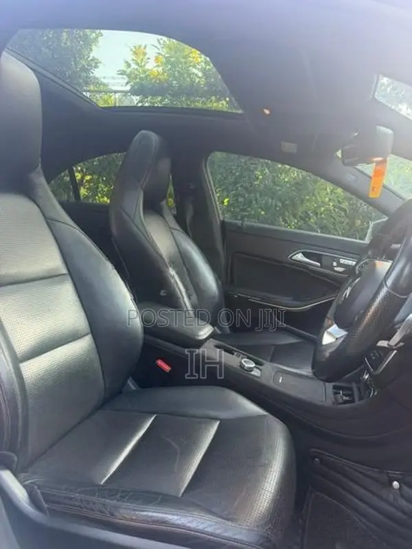 Mercedes Benz CLA 180 AMG Spec 2015