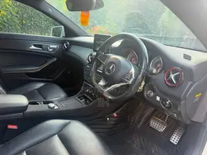 Mercedes Benz CLA 180 AMG Spec 2015