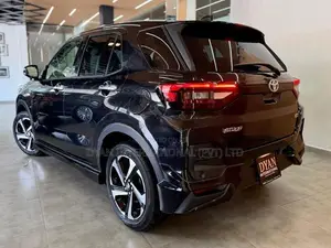 Toyota Raize HYBRID 2025