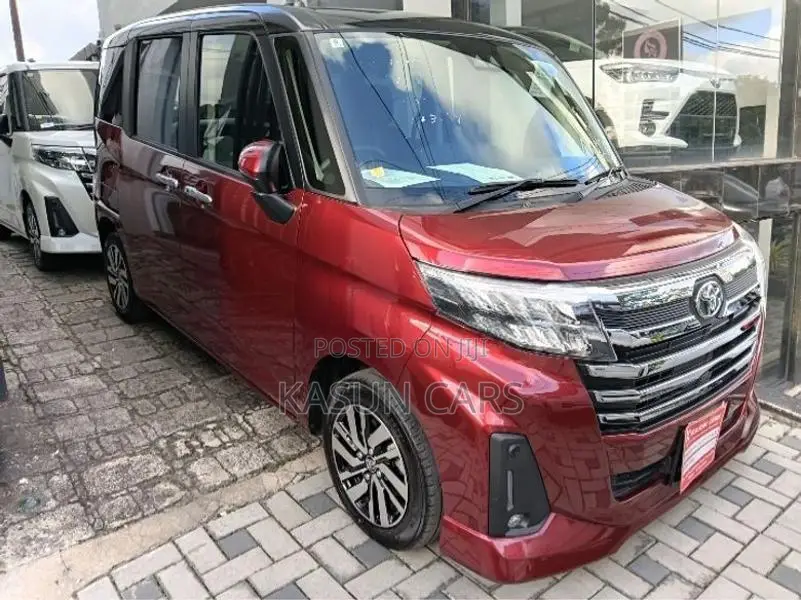 Toyota Roomy Custom G 2024