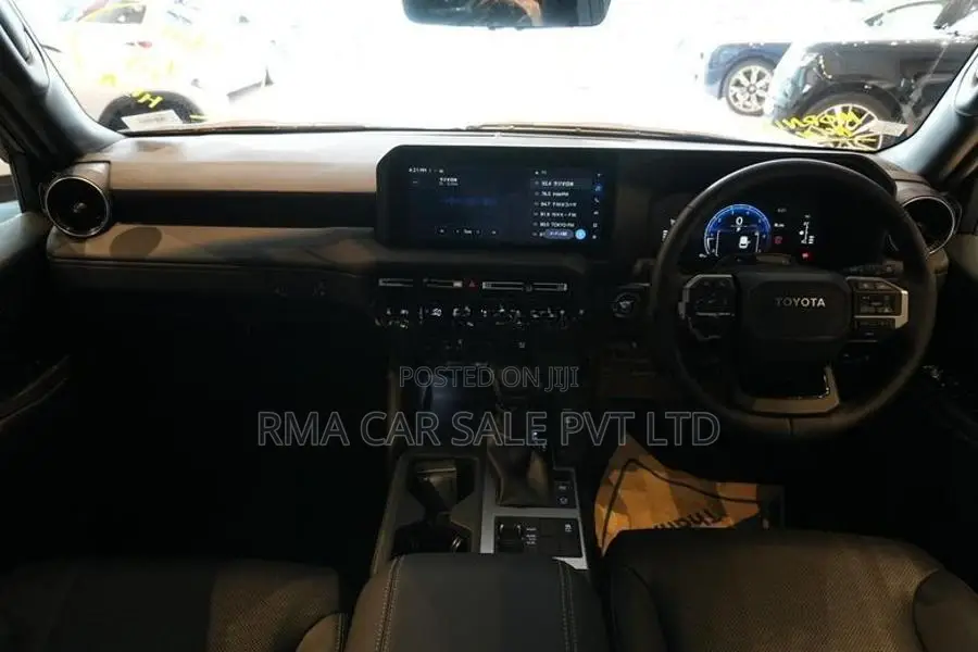 Toyota Land Cruiser Prado 250 VX 2025