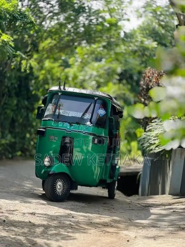 Bajaj RE 4 stroke 2007