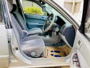 Toyota Sprinter 2000