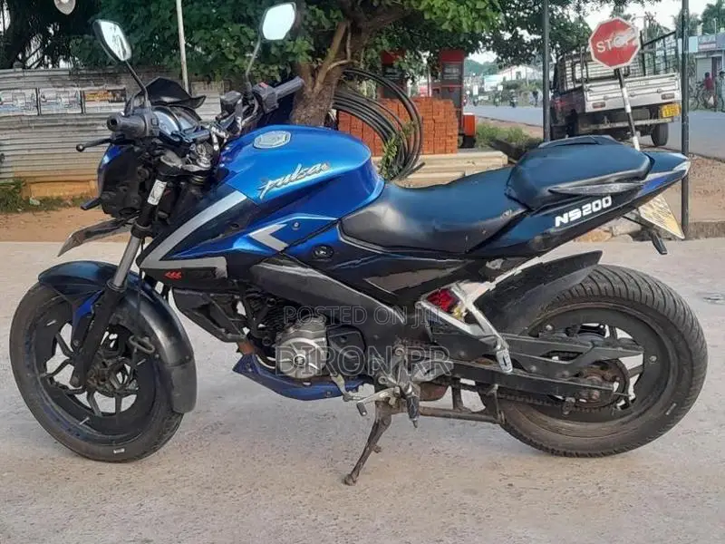 Bajaj Pulsar NS160 2017