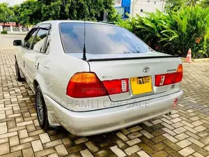 Toyota Sprinter 2000