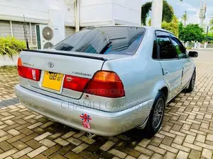 Toyota Sprinter 2000
