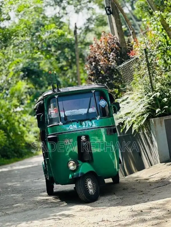 Bajaj RE 4 stroke 2007
