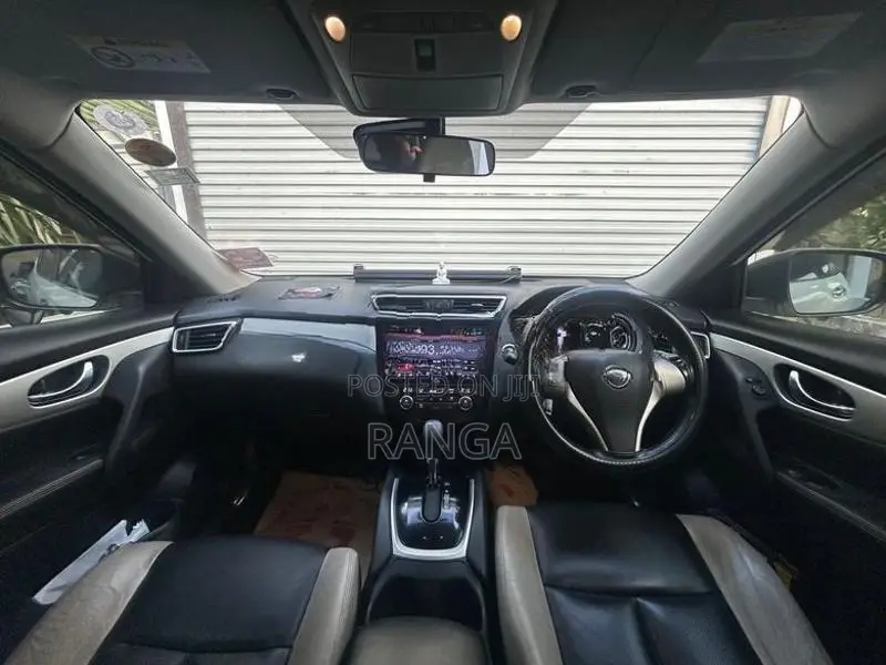 Nissan X-Trail 2015