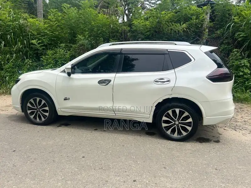 Nissan X-Trail 2015