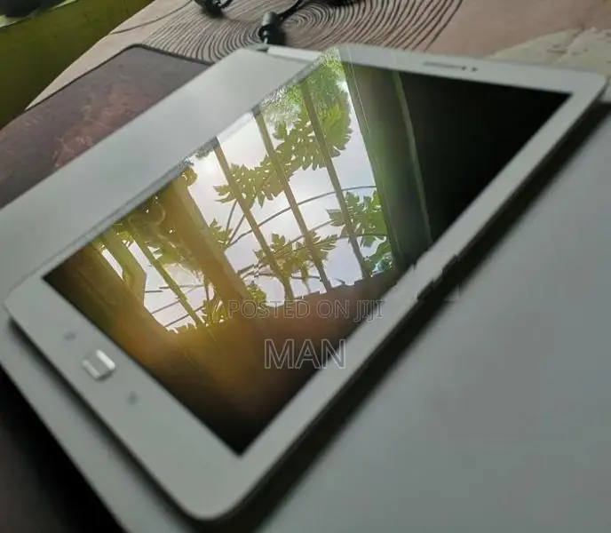 Samsung Galaxy Tab S2 (Used)