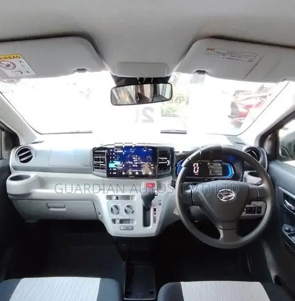 Daihatsu Mira ES LED 2025