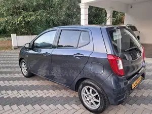 Perodua Axia 2016