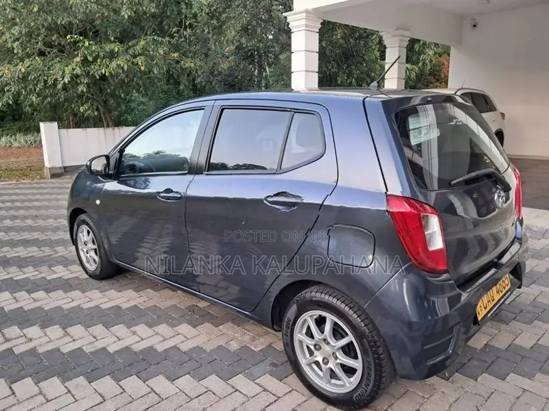 Perodua Axia 2016