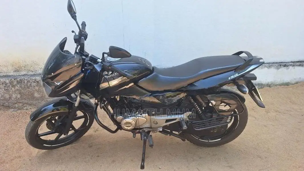 Bajaj Pulsar 150 2017