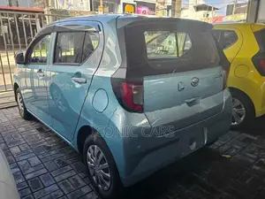 Daihatsu Mira 2024