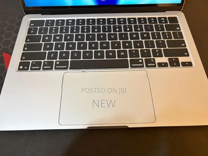 Apple MacBook Air M5 Sky Blue
