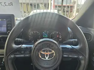 Toyota Yaris X limited 2023