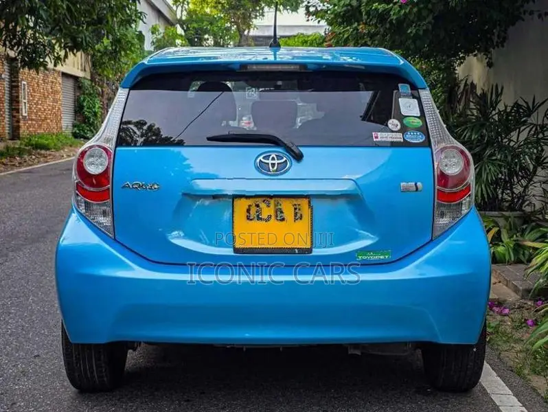 Toyota Aqua S 2013