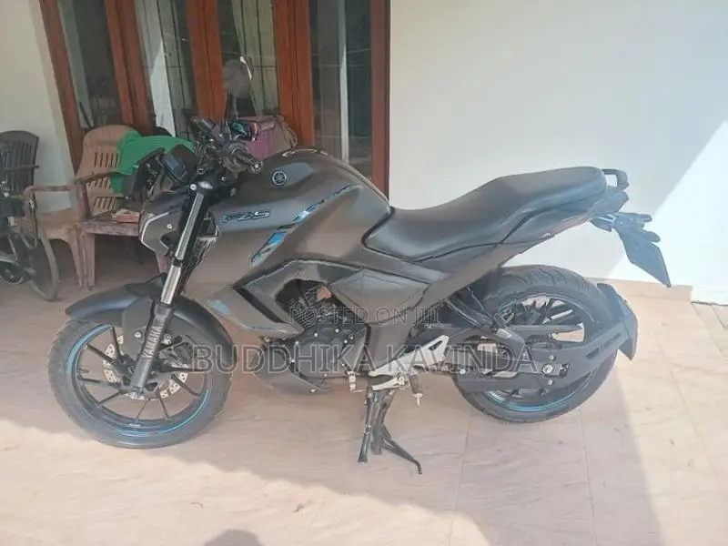 Yamaha FZ S 2025