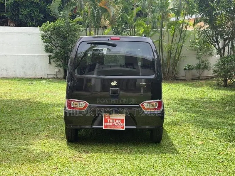 Suzuki Wagon R FX 2025
