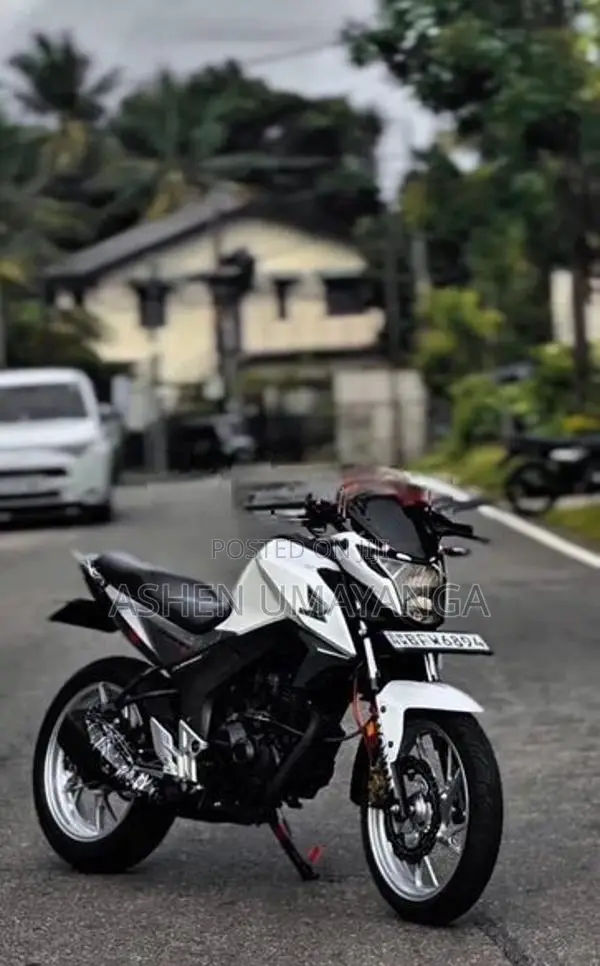 Honda CB Hornet 160R 2017