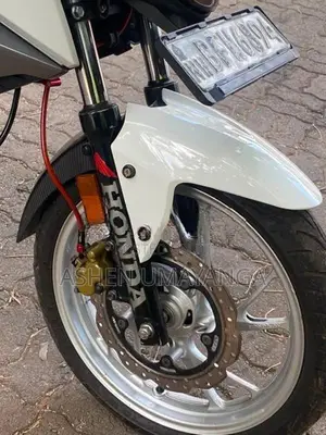 Honda CB Hornet 160R 2017