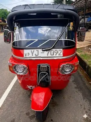 Bajaj RE 4 Stroke 2011