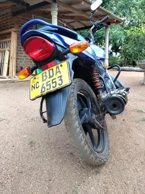 Bajaj Platina 100 2016