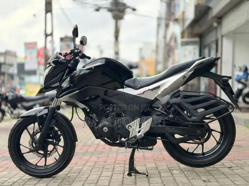 Honda CB Hornet 2017