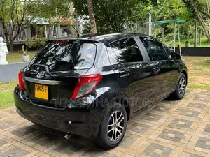 Toyota Vitz 2011