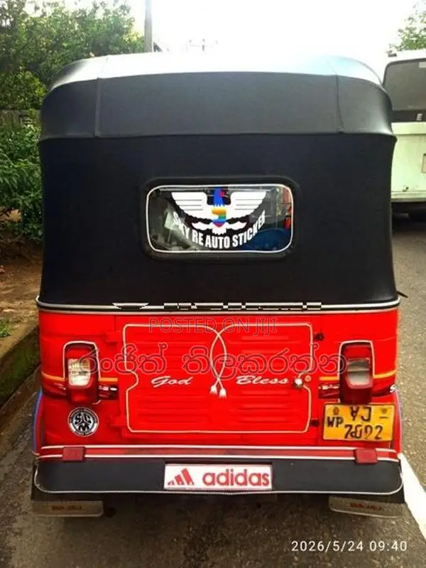 Bajaj RE 4 Stroke 2011
