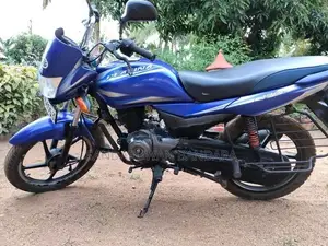 Bajaj Platina 100 2016