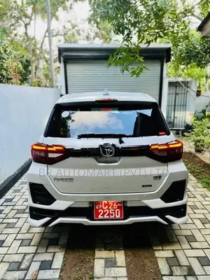 Toyota Raize Z Hybrid 1200cc 2025