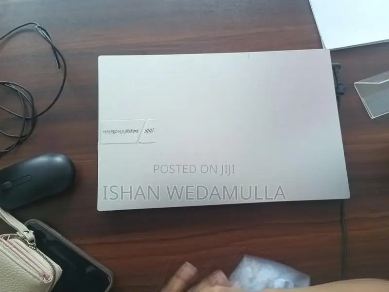 Asus i3 13th Gen